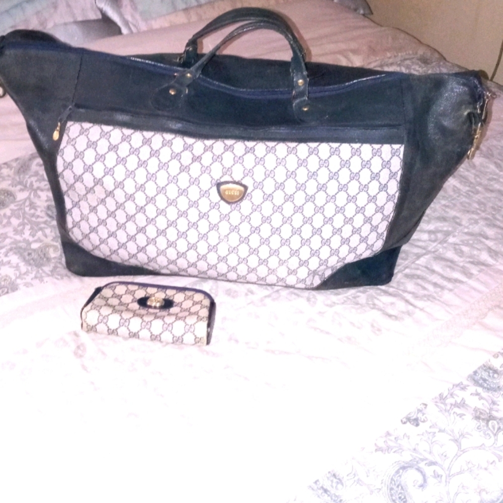 Gucci luggage bag